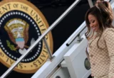 Rapper Nicki Minaj Dukung Trump dalam Kampanye di Michigan