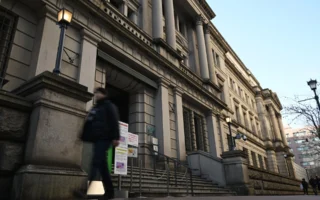 Inflasi Capai Target, BOJ Tahan Suku Bunga 1,25 Persen