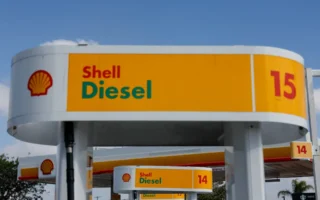 Laba Shell Nyaris Lipat Ganda Didorong Margin Kilang Rekor