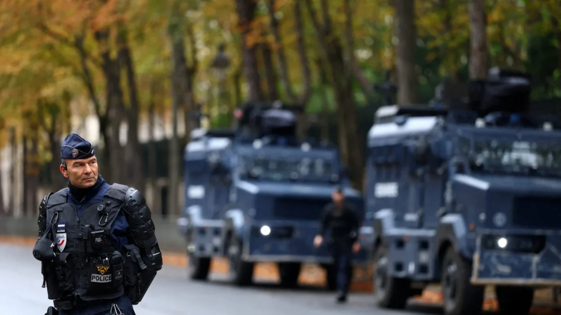 Prancis Siagakan Puluhan Ribu Polisi Hadapi Demo