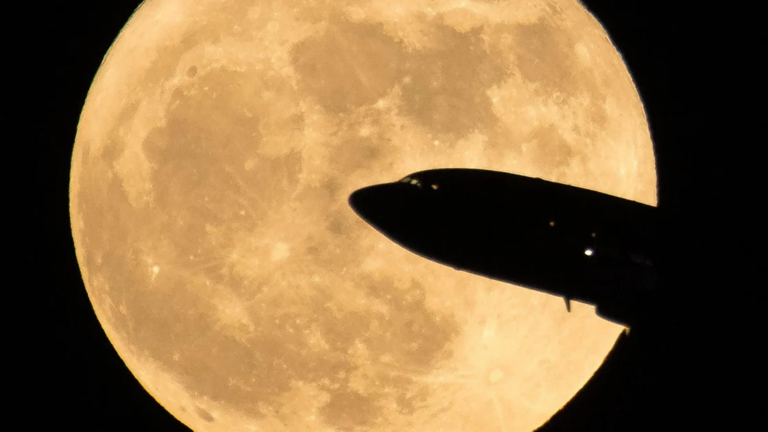Panduan Astronomi November 2026: Planet, Meteor, hingga Bulan Purnama