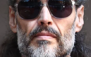 Jaksa Sebut Korban Russell Brand Datang Tanpa Pamrih