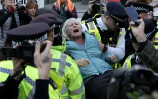 Demo Larangan Palestine Action di London, Polisi Mulai Menangkap