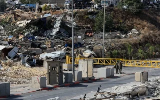 Pasukan Israel Ratakan Lingkungan di Hebron, Ribuan Mengungsi