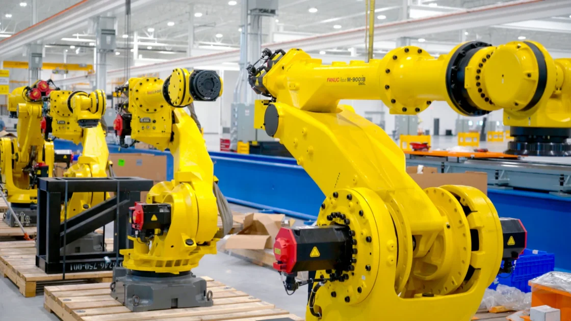 Trump Sebut Impor Robot Industri Ancaman Keamanan AS