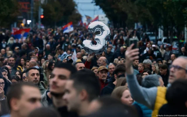 Pemilu Serbia: Gerakan Mahasiswa Tantang Aleksandar Vucic
