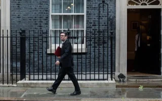 Pemerintah Keir Starmer Sempat Bahas Pindah dari Downing Street