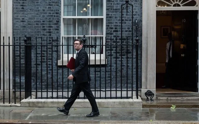 Pemerintah Keir Starmer Sempat Bahas Pindah dari Downing Street