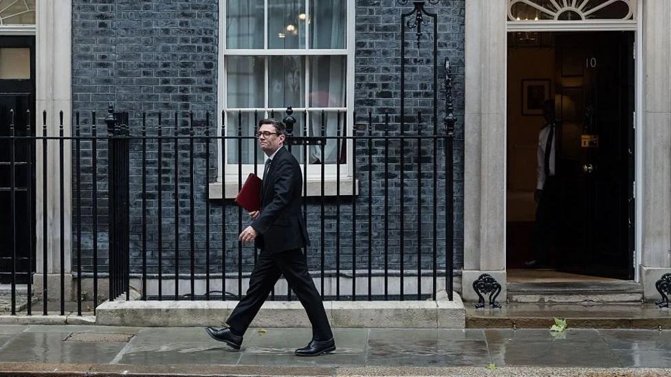 Pemerintah Keir Starmer Sempat Bahas Pindah dari Downing Street