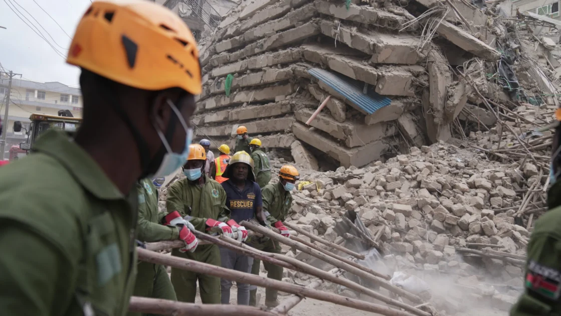 Gedung Bertingkat di Kenya Runtuh, Sejumlah Orang Terjebak