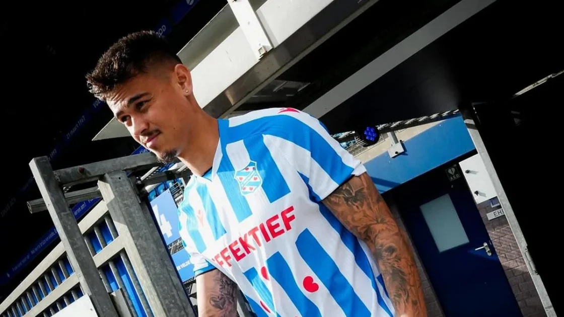 Mees Hilgers Comeback di Heerenveen Setelah 520 Hari Absen