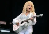Lirik Jolene Versi Welsh Dolly Parton Salah Ditulis dalam Bahasa Irlandia di Spotify
