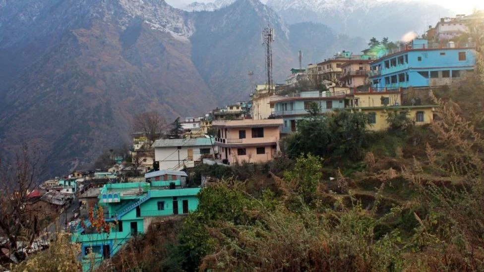 Enam Orang Tewas dalam Kecelakaan Helikopter di India