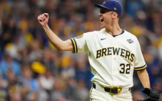 Lemparan Tercepat dalam Sejarah World Series Bawa Kemenangan