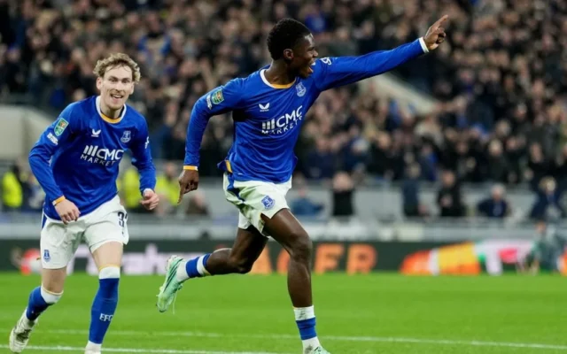 Everton Tekuk Newcastle 3-1 dan Lolos Perempat Final