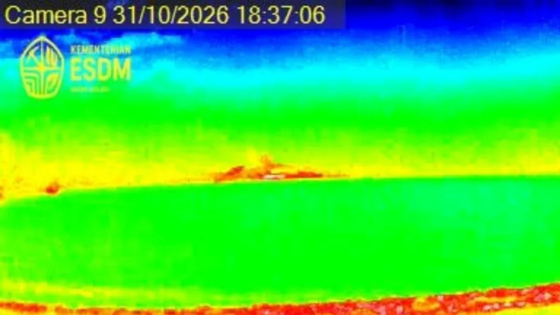 Gunung Anak Krakatau Erupsi Lagi, Status Siaga