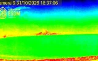 Gunung Anak Krakatau Erupsi Lagi, Status Siaga