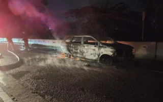Minibus Terbakar di Tol Jagorawi Diduga akibat Korsleting