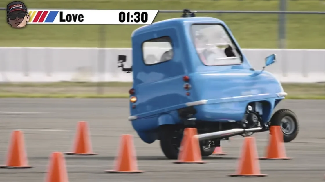 Pembalap Muda NASCAR Jajal Mobil Terkecil Dunia, Peel P50