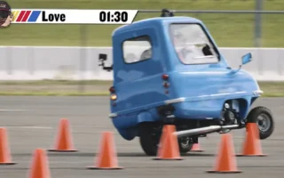 Pembalap Muda NASCAR Jajal Mobil Terkecil Dunia, Peel P50