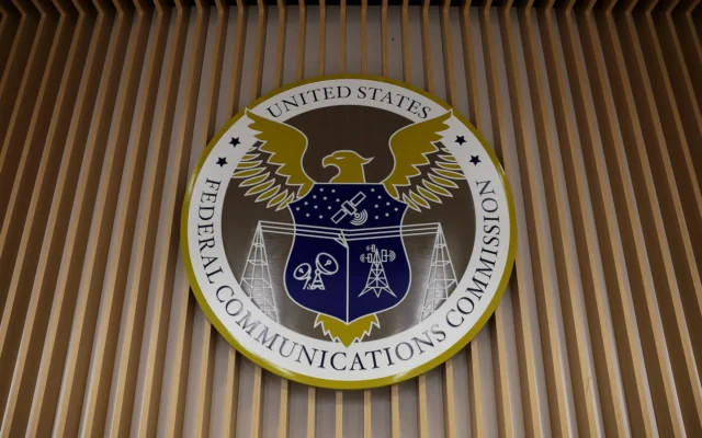 FCC Pertimbangkan Pengacak Sinyal Ponsel di Penjara AS