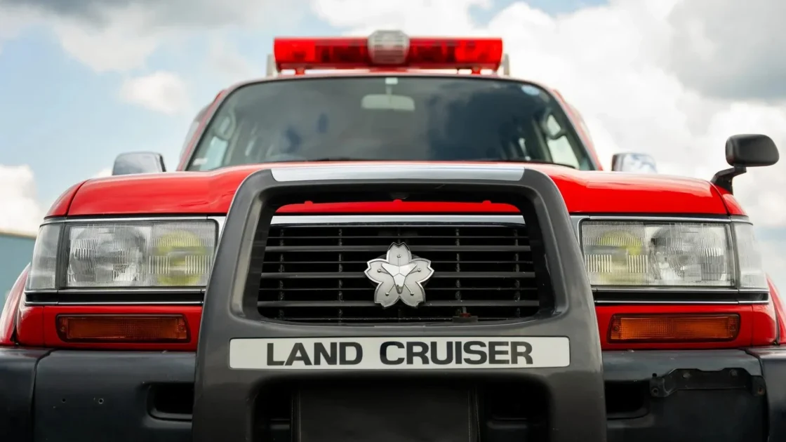 Toyota Land Cruiser Bekas Pemadam Kebakaran Dilego Rp475 Juta