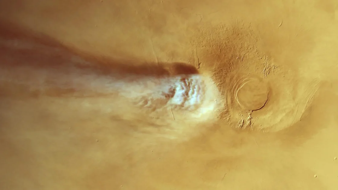 Awan 1.600 Kilometer di Mars Ungkap Fisika Baru