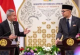RI-Singapura Bentuk Satgas Sikat Perusahaan Biang Karhutla