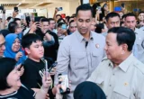 Prabowo Naik Whoosh dari Bandung, Sapa Warga di Halim