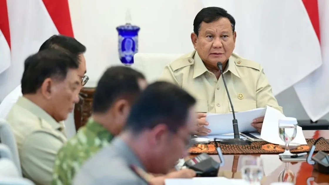 Prabowo Salurkan Rp200 Miliar Atasi Karhutla Sumsel