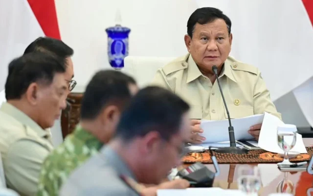 Prabowo Salurkan Rp200 Miliar Atasi Karhutla Sumsel