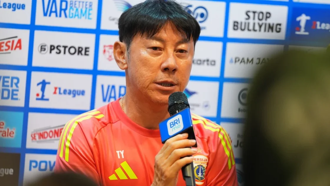Shin Tae Yong Minta Rumput JIS Dibenahi Usai SUGBK Direnovasi