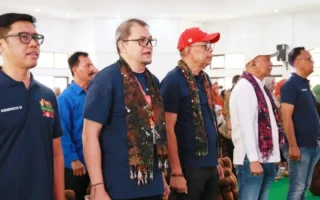 Wamensos Resmikan Taman Anak Sejahtera dan Salurkan Bantuan